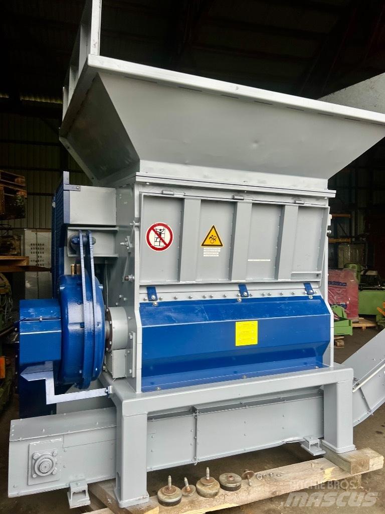 Lindner VEGA 1500 Шредери за отпадъци
