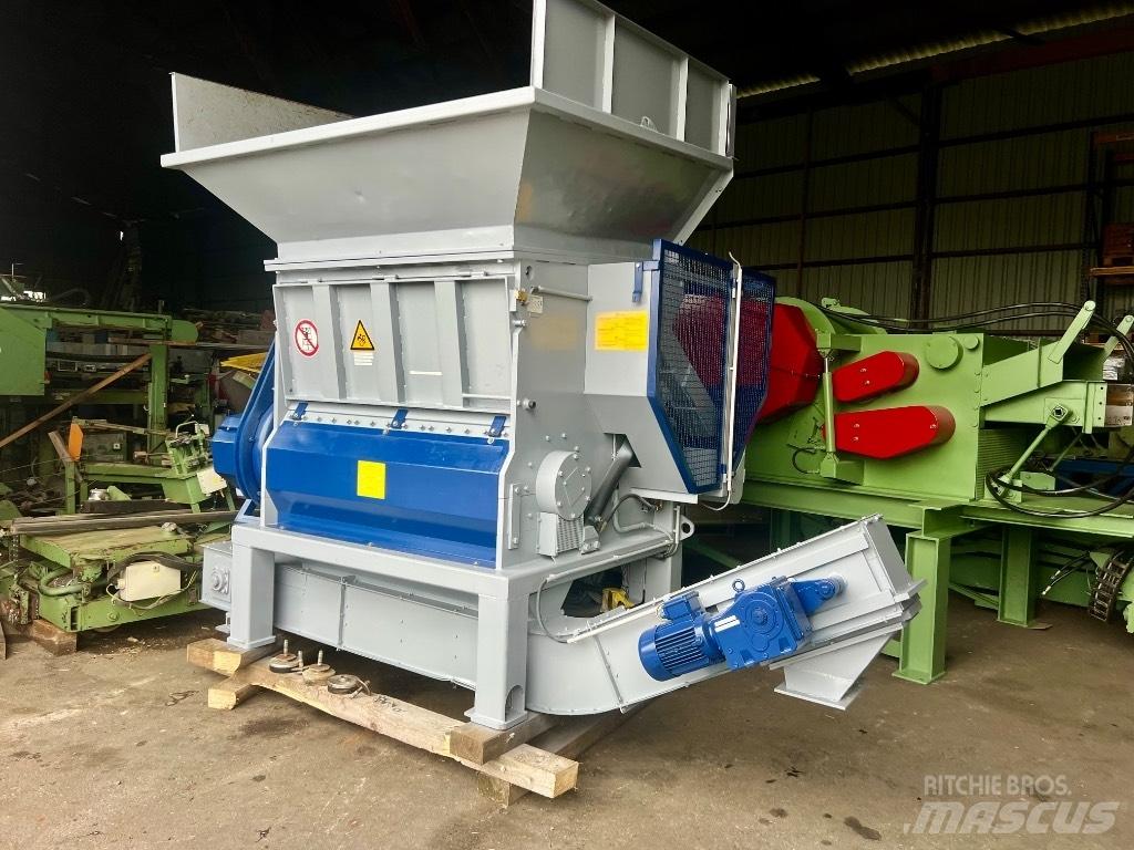 Lindner VEGA 1500 Шредери за отпадъци
