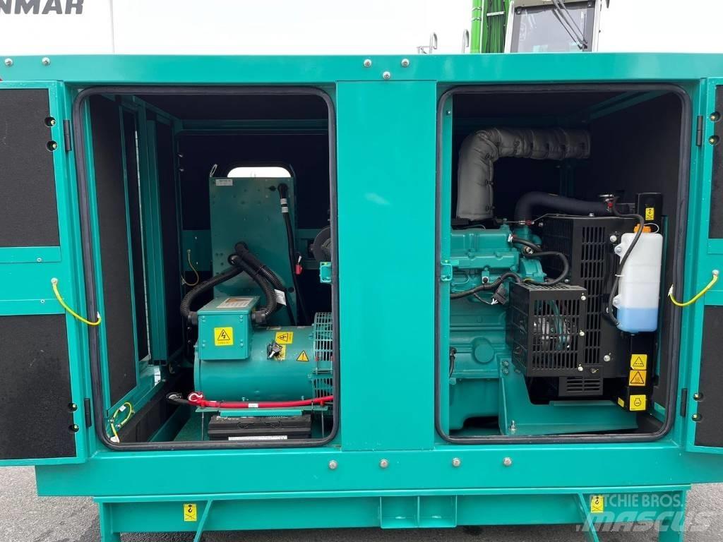 Cummins C33D5 (QES30) Дизелови генератори
