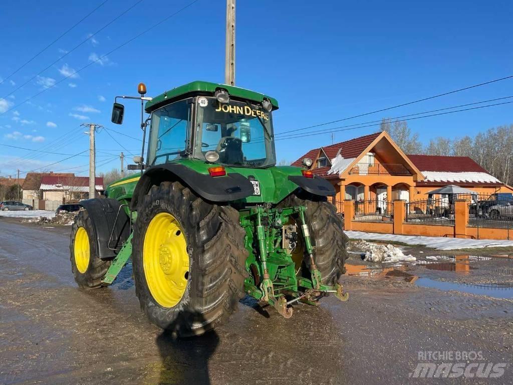 John Deere 8320 Трактори