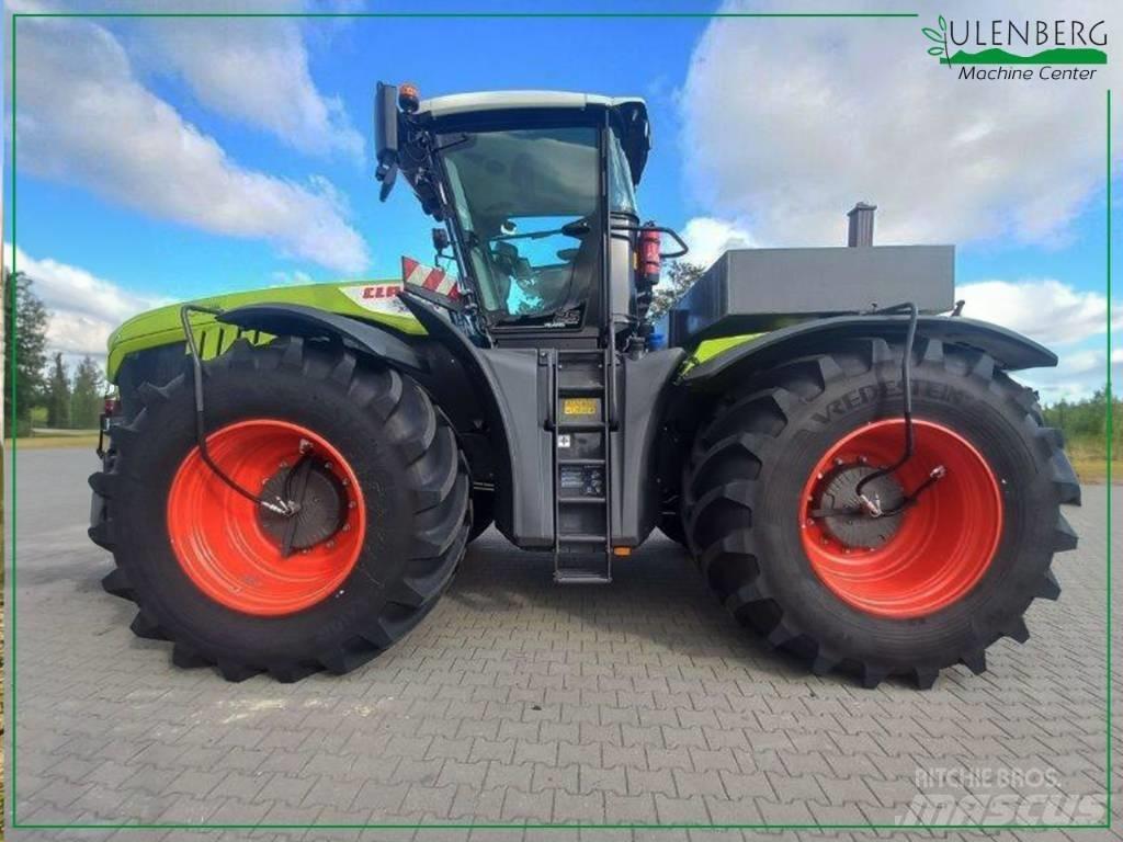 CLAAS XERION 5000 Трактори