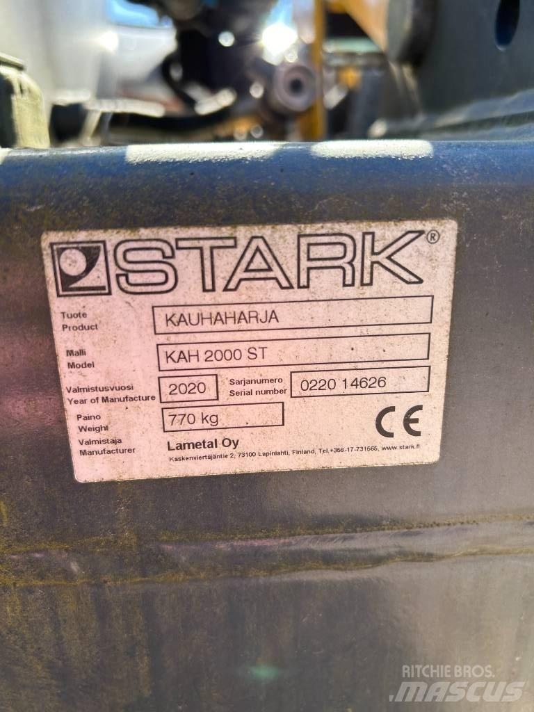 Stark KAH 2000 ST Автоматични метачки с четки