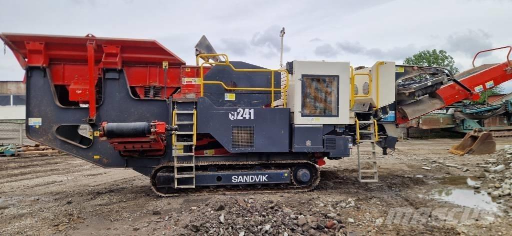 Sandvik QJ 241 Мобилни трошачки
