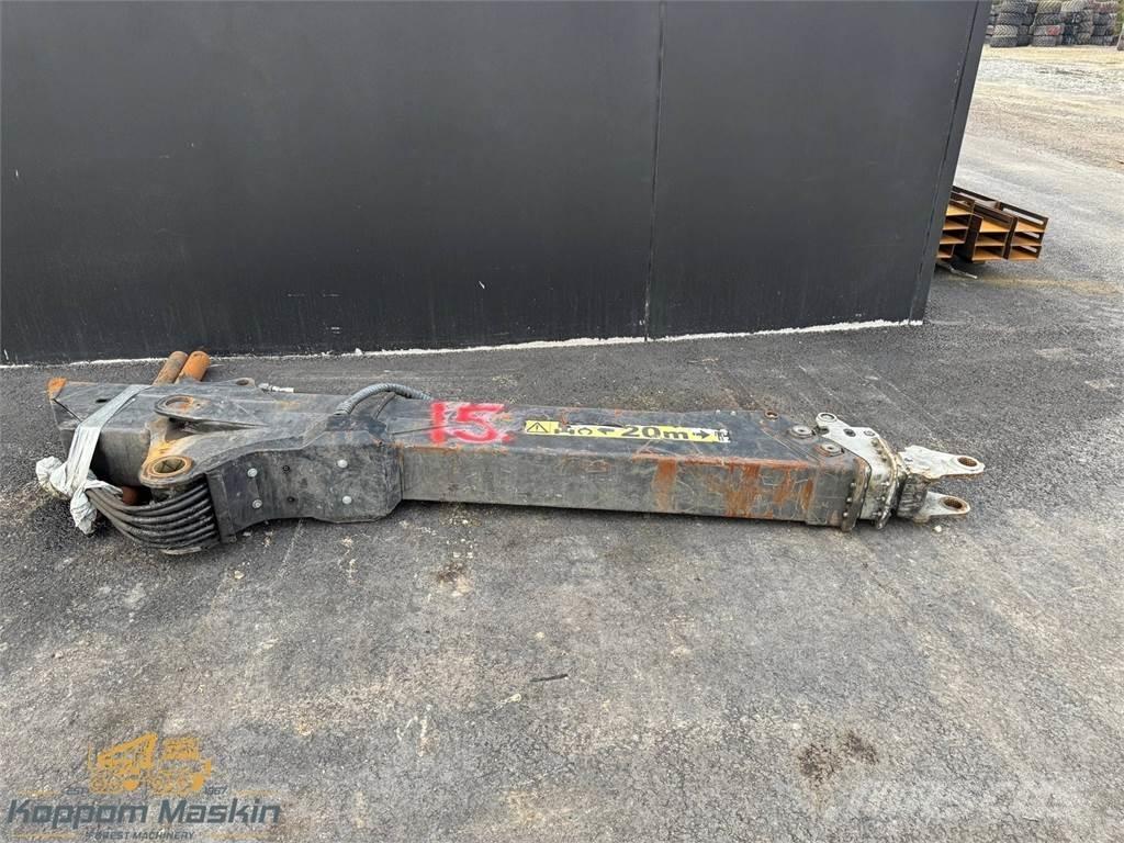 Komatsu 165F Претоварващи кранове