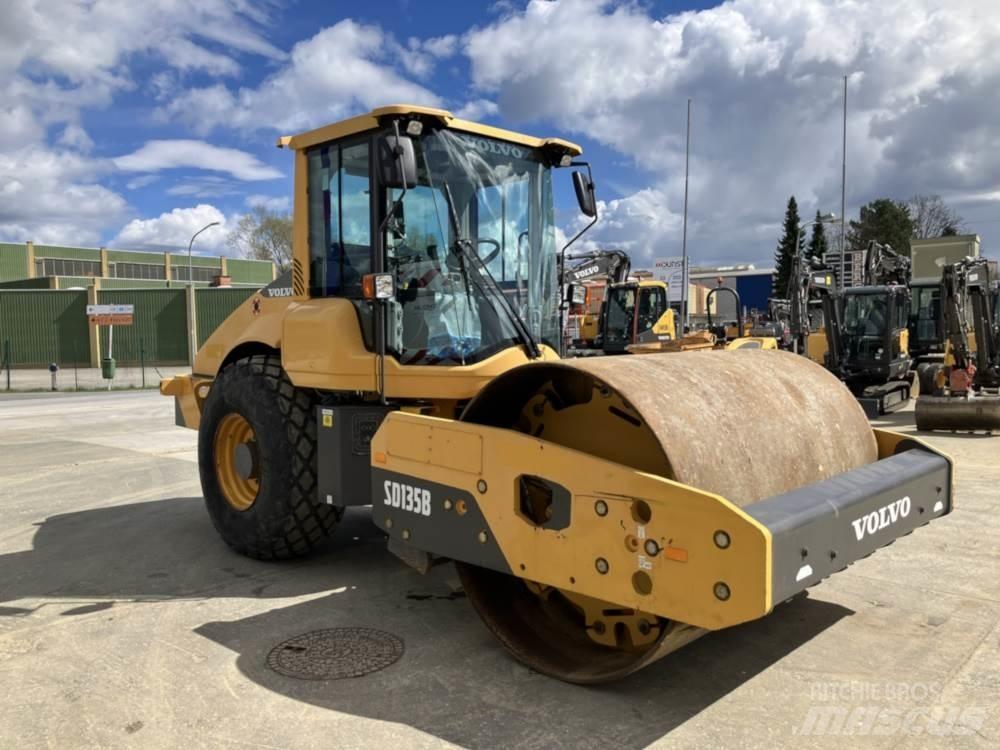 Volvo SD135B Уплътнители за почва

