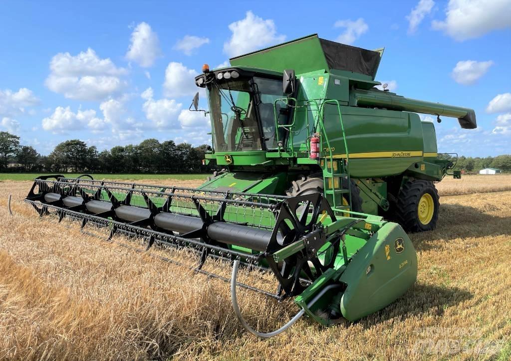 John Deere T670 Комбайни