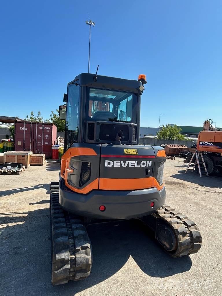 Develon DX 55 R-7 Мини екскаватори < 7 т