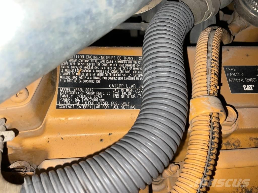 CAT 908 M Колесни товарачи