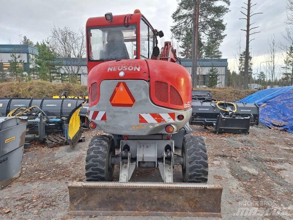 Wacker Neuson 6503 Колесни екскаватори