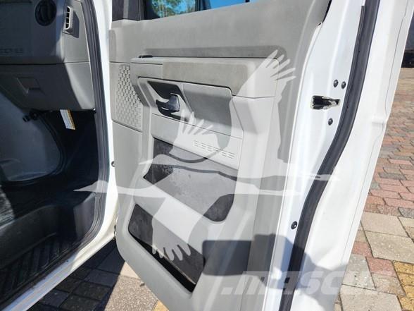 Ford E450 Строителство - Други