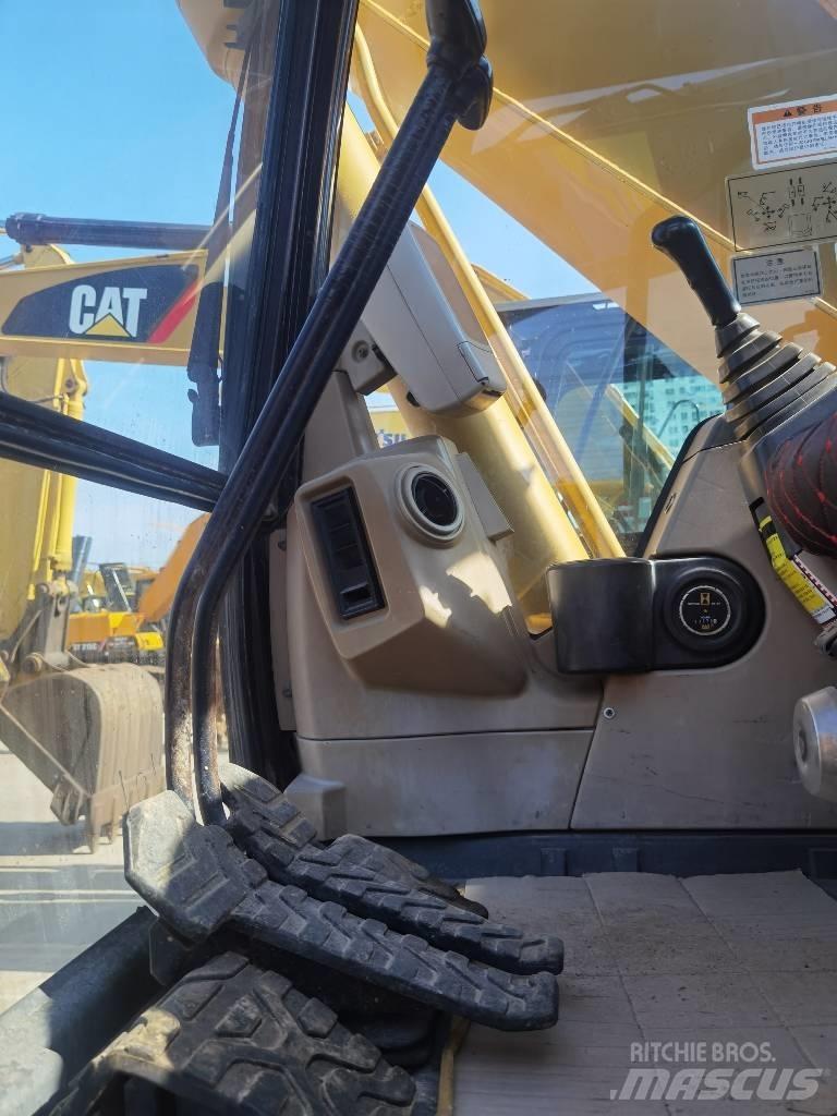 CAT 320 C Верижен екскаватор