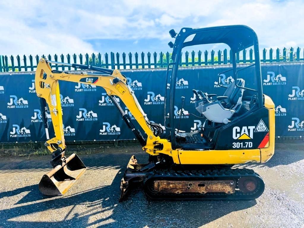 CAT 301.7 D Мини екскаватори < 7 т