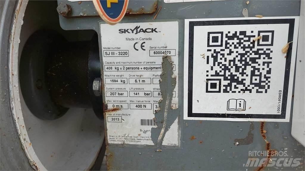 SkyJack SJIII3220 Ножични работни платформи