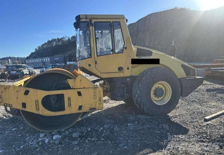Bomag BW 213 D H-4 Еднобарабанни ролки
