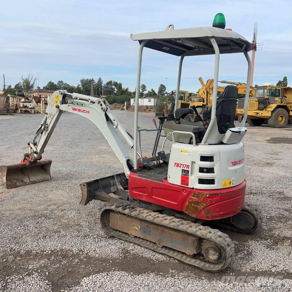 Takeuchi TB 217 R Мини екскаватори < 7 т