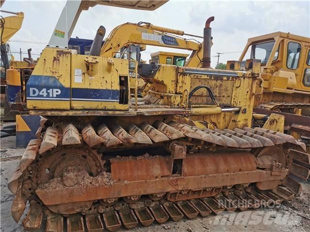 Komatsu D41P Верижни булдозери
