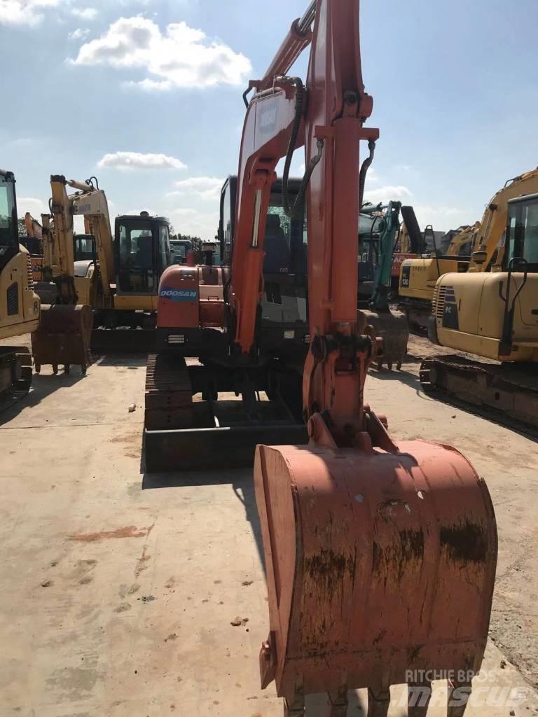 Doosan DX 60 Верижен екскаватор