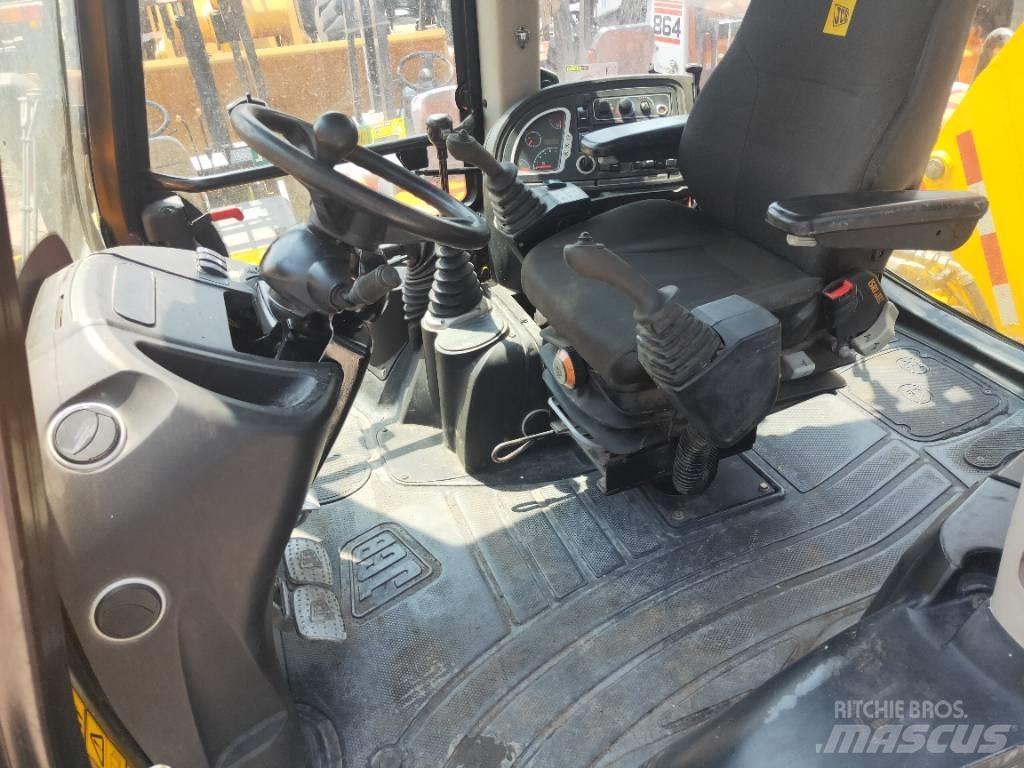 JCB 4CX Товарач със заден ексватор