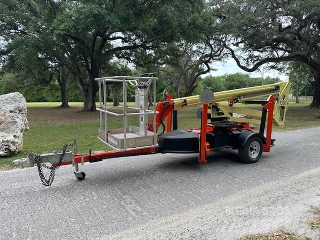 JLG T 350 Моторизирани платформи с ремарке
