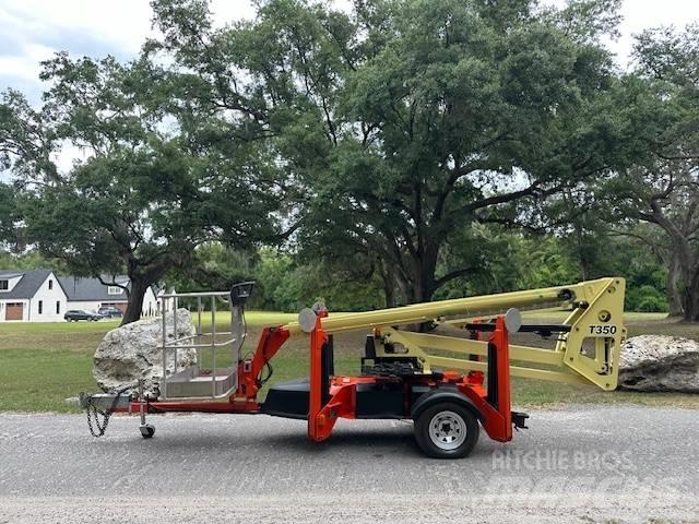 JLG T 350 Моторизирани платформи с ремарке