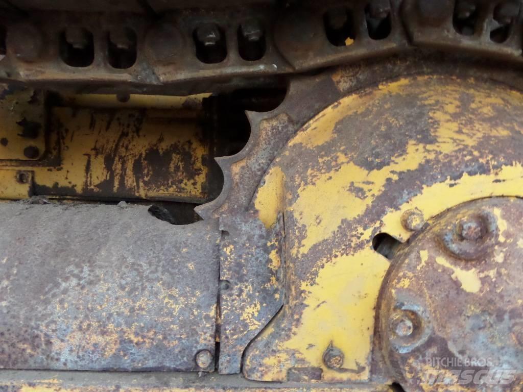 CAT D 4 E Верижни булдозери
