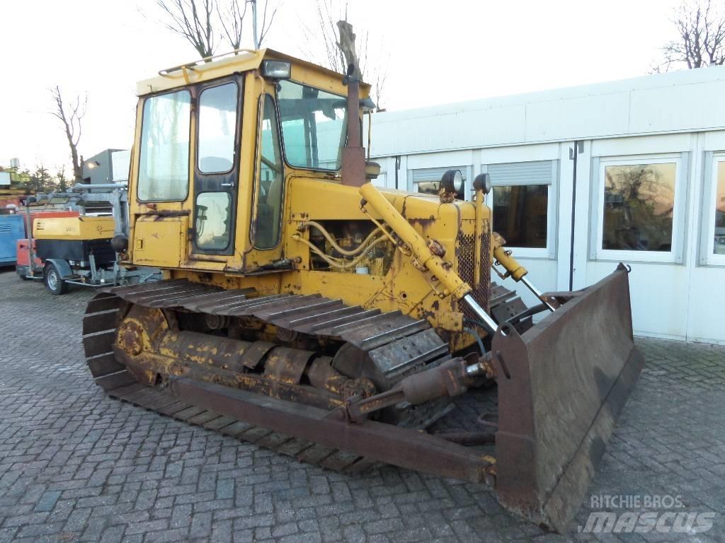 CAT D 4 E Верижни булдозери
