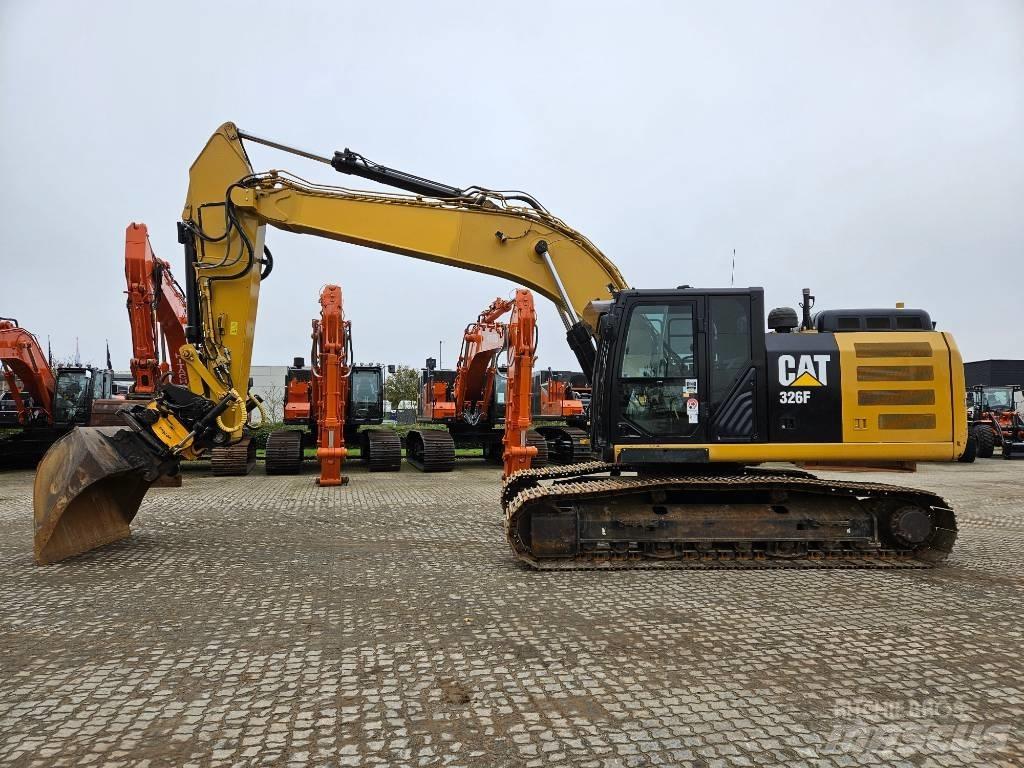 CAT 326 F L Верижен екскаватор
