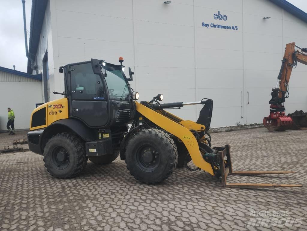 New Holland W70C Колесни товарачи