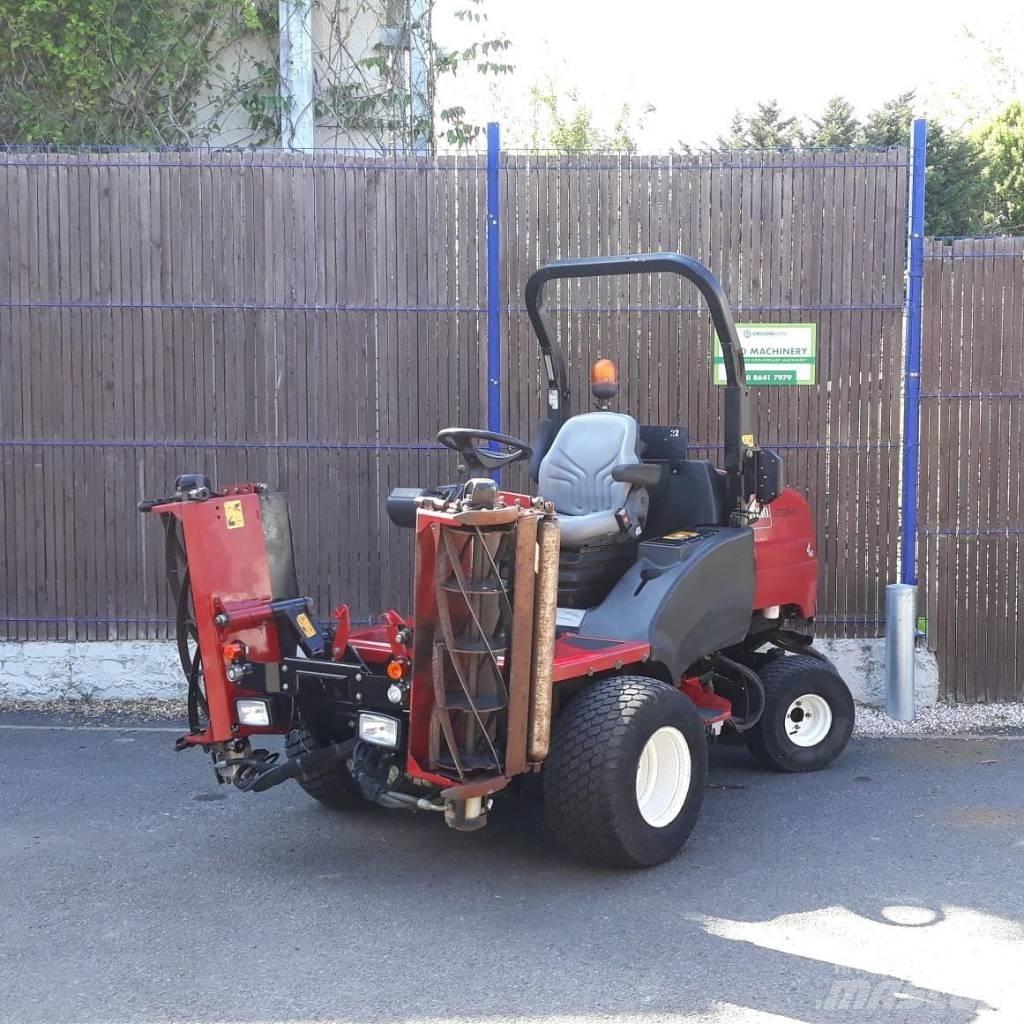 Toro LT3340 Косачки за околни терени на голф игрища