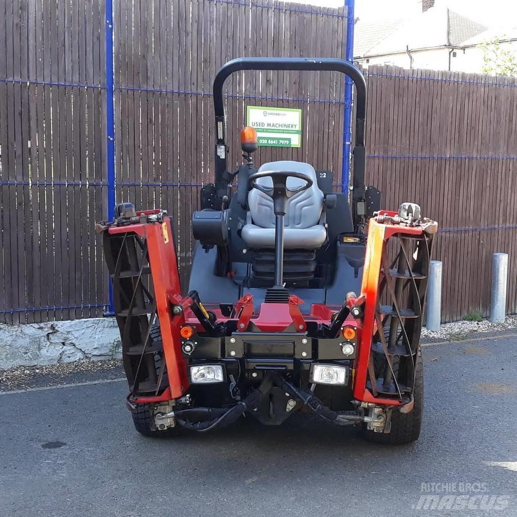 Toro LT3340 Косачки за околни терени на голф игрища