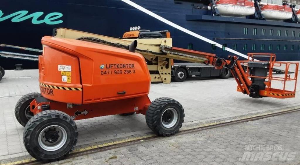JLG 520 AJ Съчленени стрелови подемници