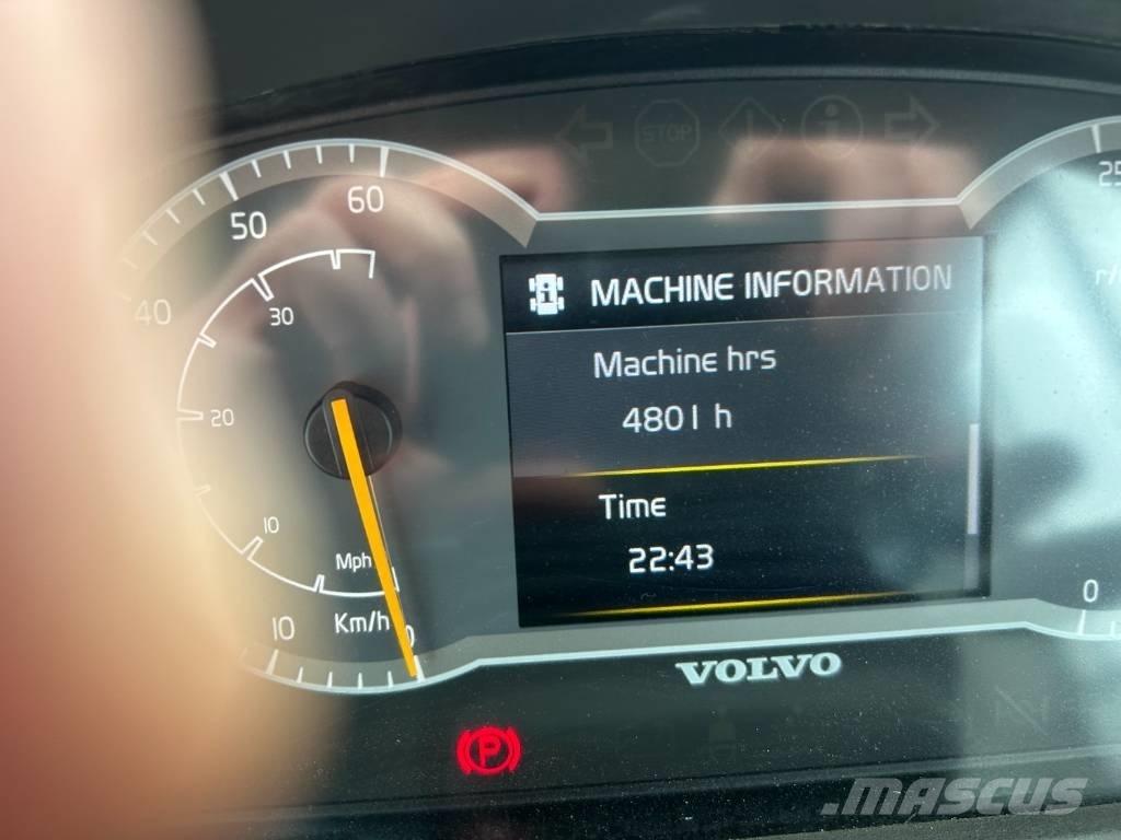 Volvo L 180 H Колесни товарачи