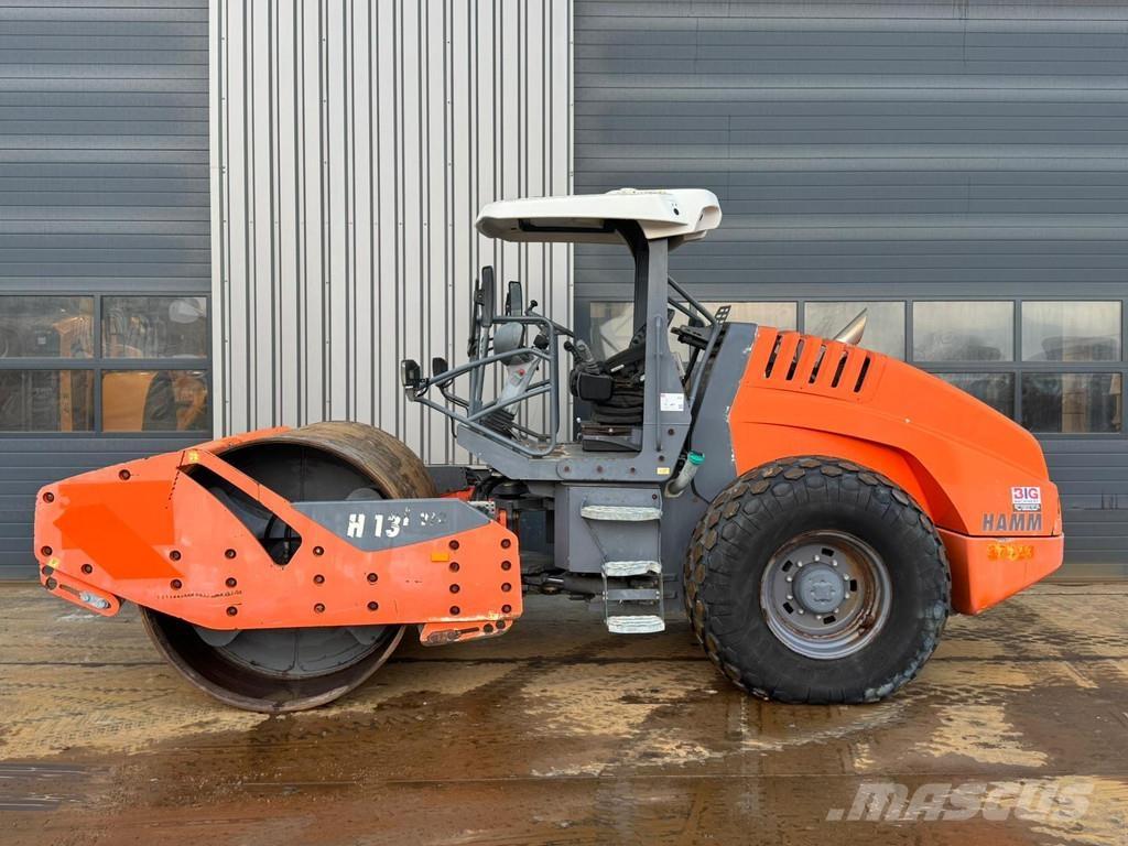 Hamm H13i VIO Еднобарабанни ролки
