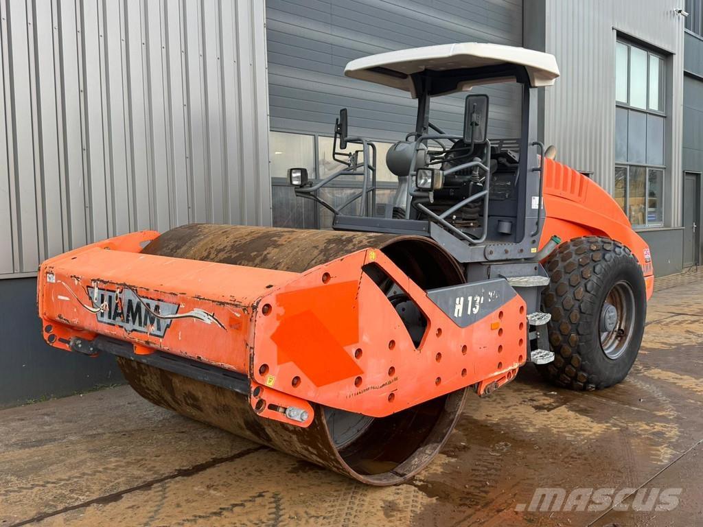 Hamm H13i VIO Еднобарабанни ролки
