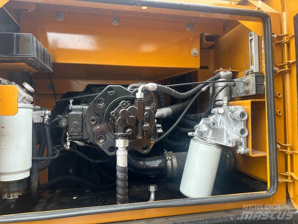 Sany 215 Верижен екскаватор