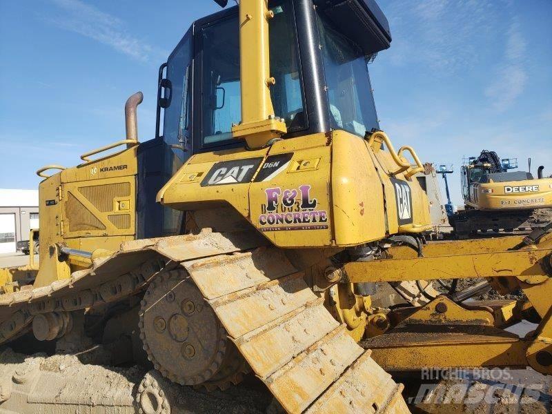 CAT D 6 N LGP Верижни булдозери
