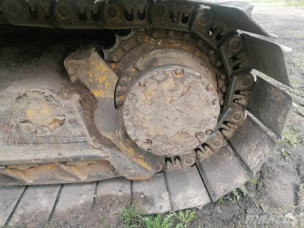 Komatsu 51PX Верижни булдозери
