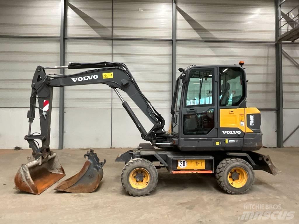 Volvo EW 60 E Колесни екскаватори