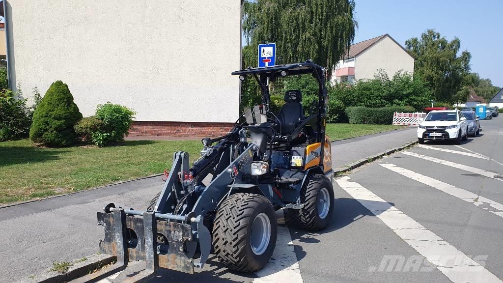 GiANT G 2500 X-Tra Колесни товарачи