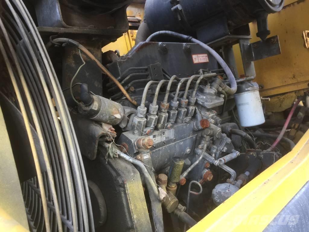 Komatsu WA 320-3 Колесни товарачи