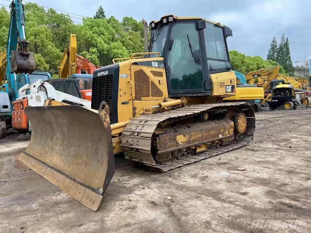 CAT D 5 K Верижни булдозери
