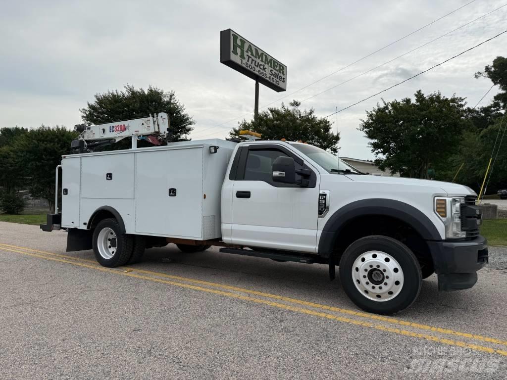 Ford F 550 Пикапи