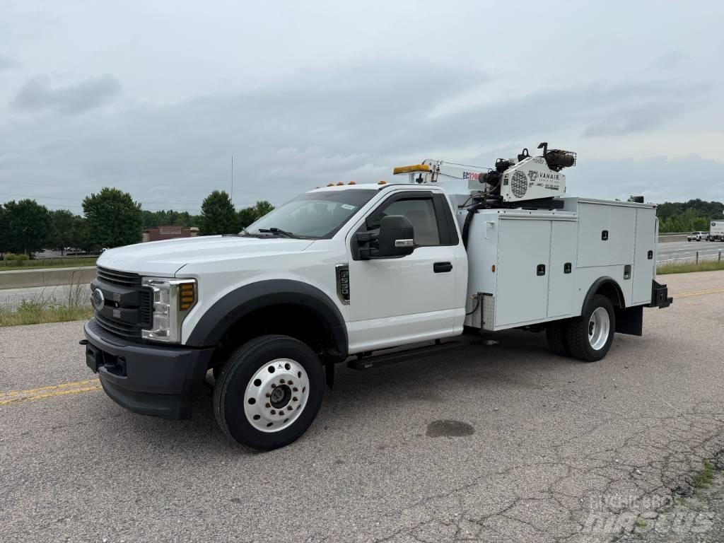 Ford F 550 Пикапи
