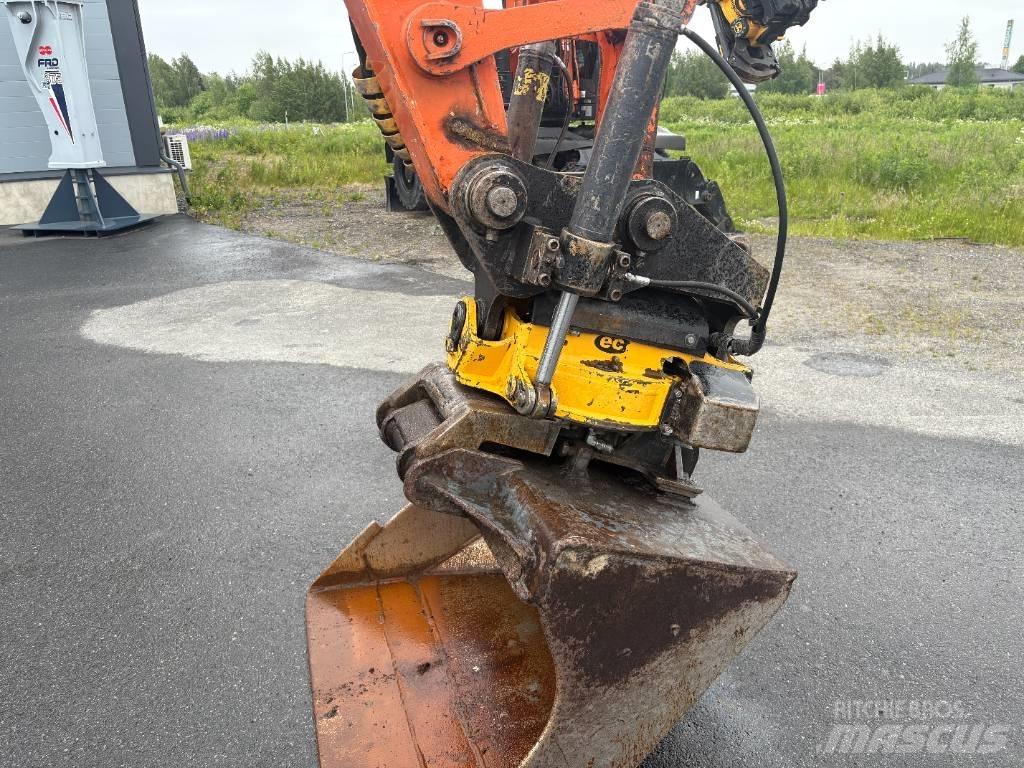 Hitachi ZX135US-3 Верижен екскаватор