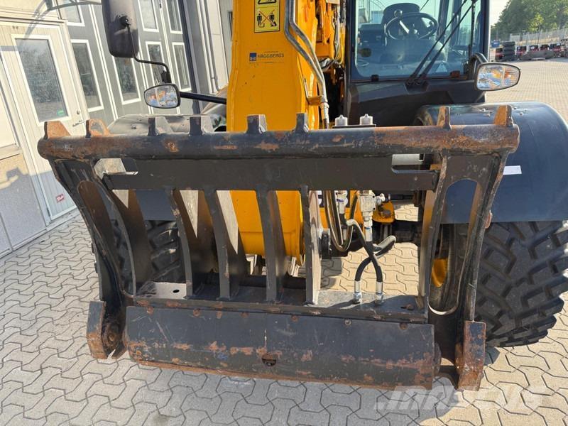 JCB 535-95 40km/h Телескопични челни товарачи
