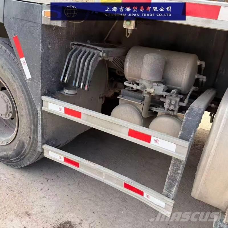 Sany stc800E5 Всъдеходни кранове