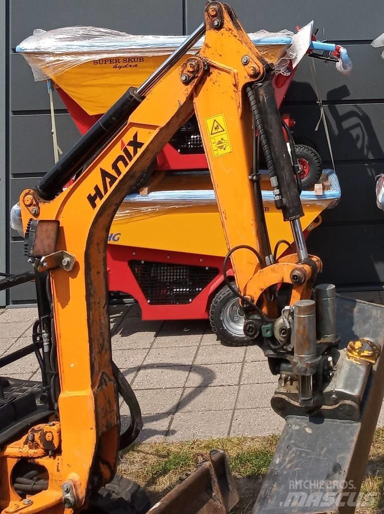 Hanix H 09 D Мини екскаватори < 7 т