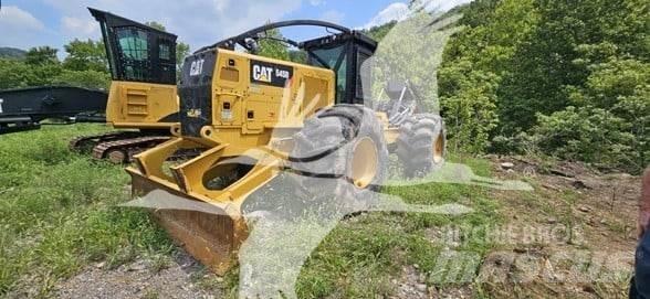 CAT 545D Скидери
