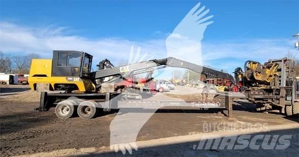 CAT 559C Товарачи с наклонена стрела
