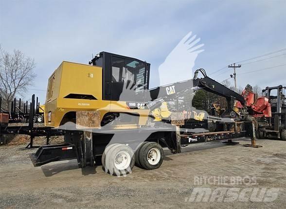 CAT 559D Товарачи с наклонена стрела
